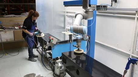 zastosowanie robotów UR