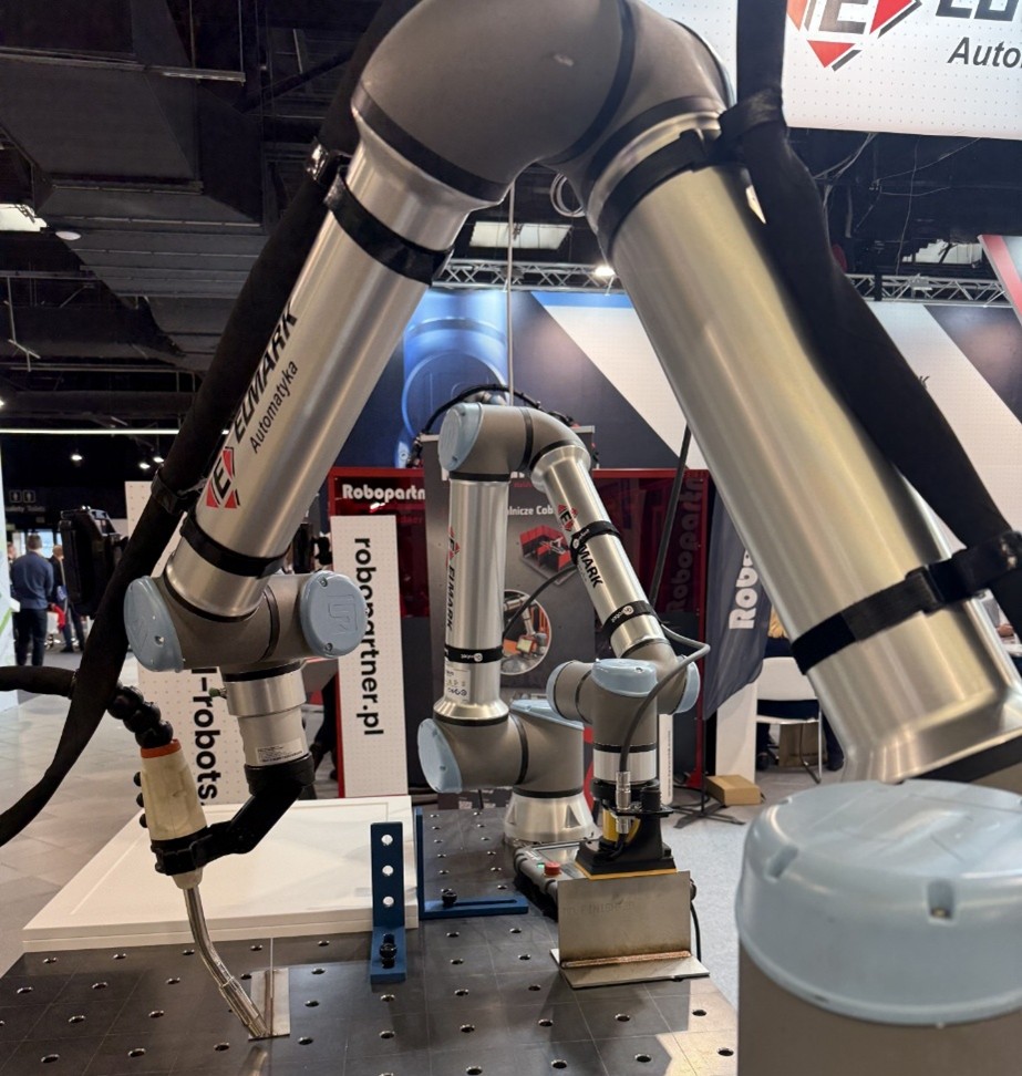 Roboty współpracujące (coboty) Universal Robots w obróbce metalu
