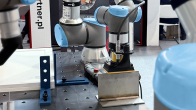 Precyzyjna obróbka metali z robotami Universal Robots