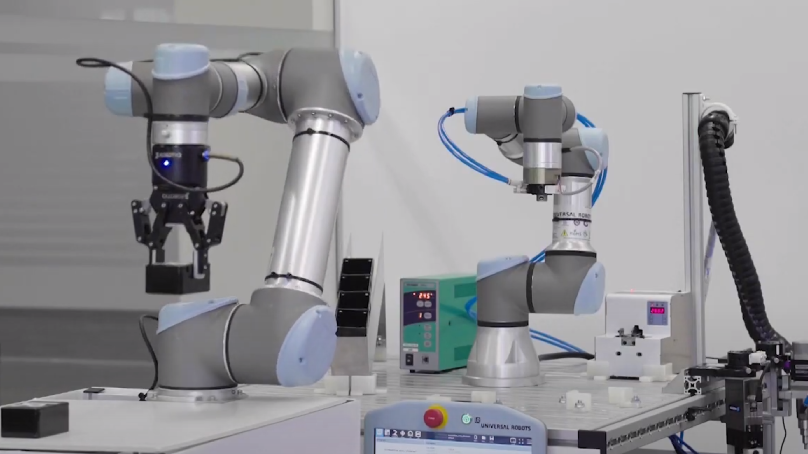Komunikacja Modbus TCP w robotach Universal Robots