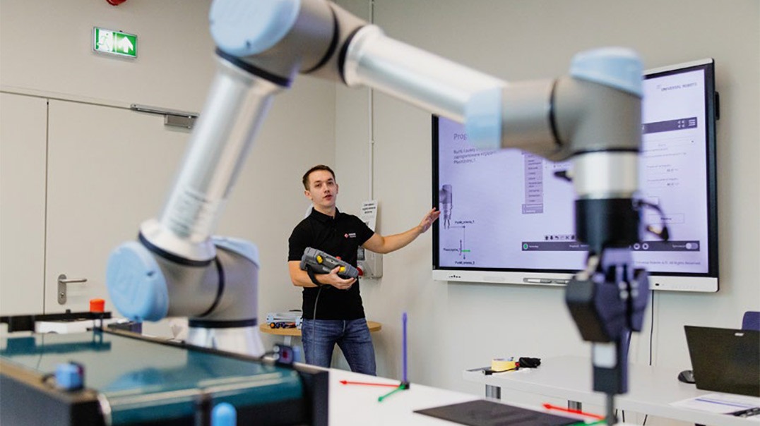 Certyfikowane szkolenie z robotów współpracujących Universal Robots w Elmark Automatyka